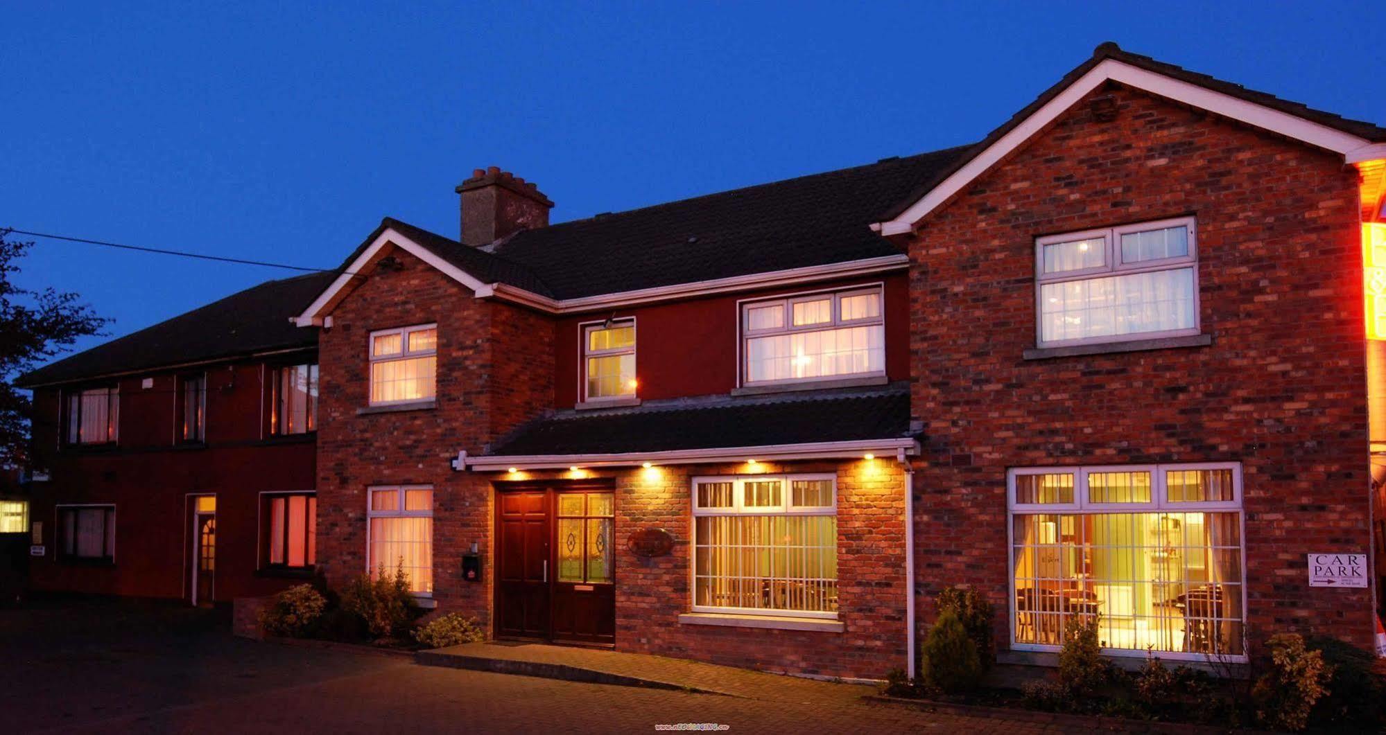 Palmerstown Lodge Dublin Exterior photo